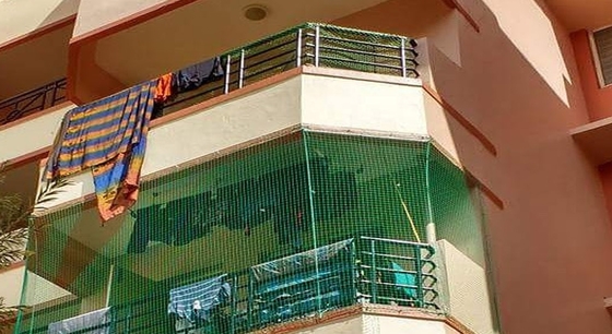 إبرة مزدوجة ظل شبكة ظل الشمس DRCA نوع HDPE المادة العذراء أشعة الشمس الخضراء شبكة الظل صنع آلة